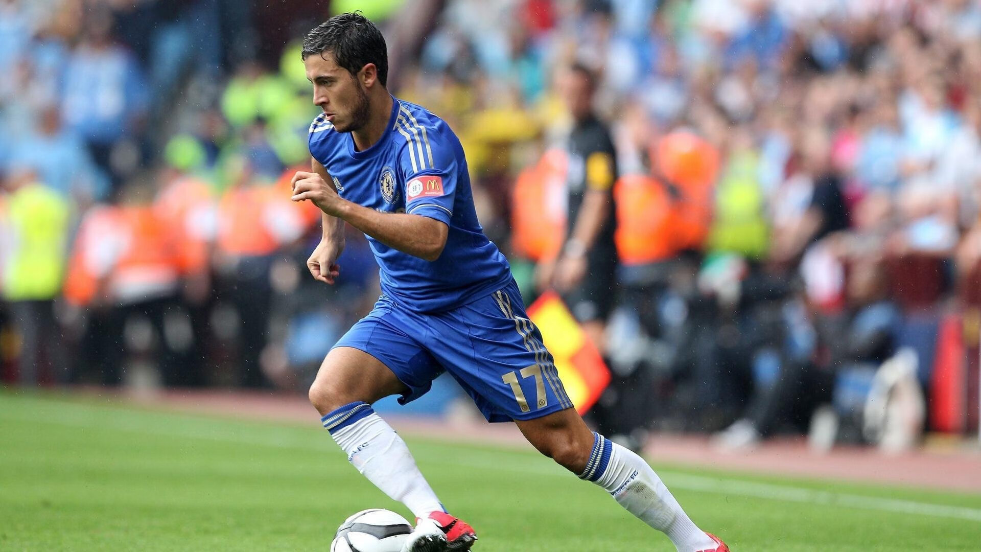 “尼古拉斯·桑特基的强硬进攻和精准脚法，助力阿根廷美洲狮队强势崛起”